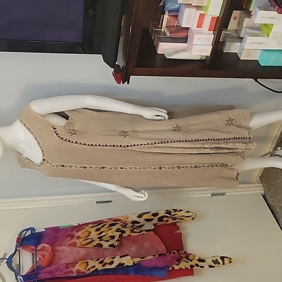 VTG MAGIC 1980s Tan Floral Embroidered Tie Back Sleeveless Circle Dress - Picture 2 of 16